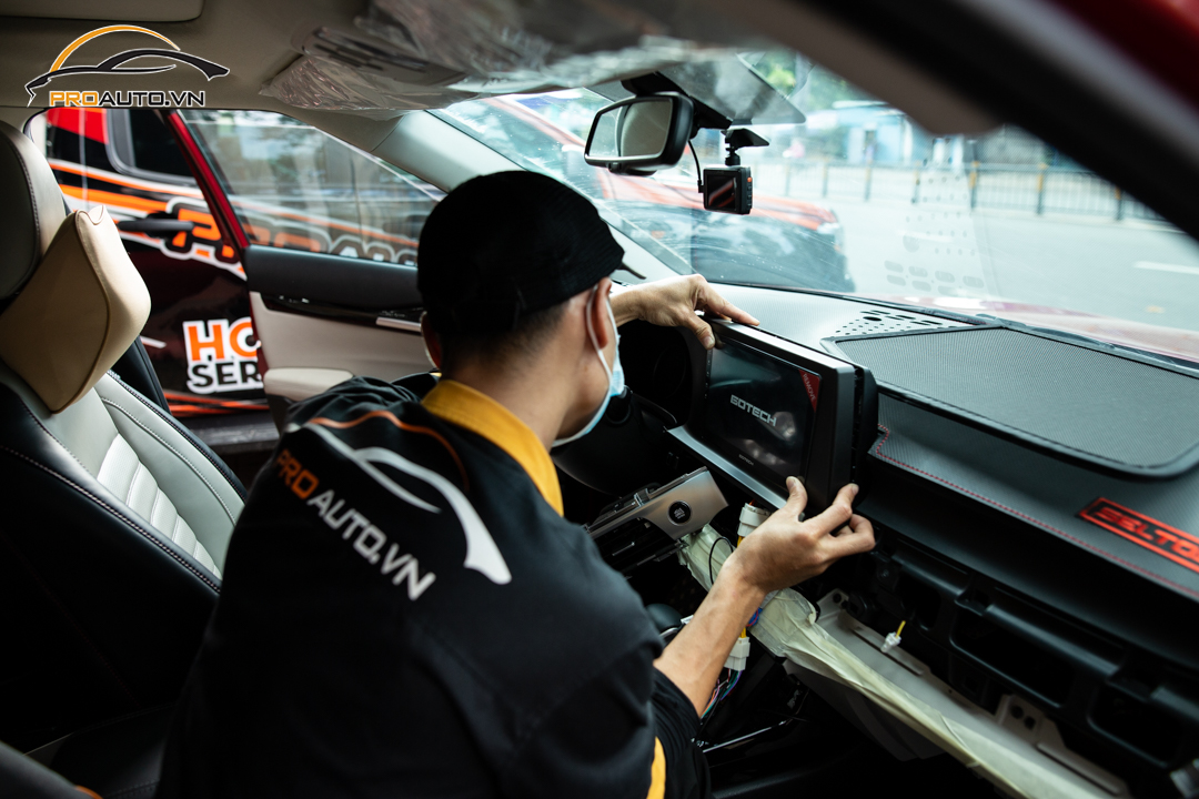 Thi công lắp màn hình android dvd