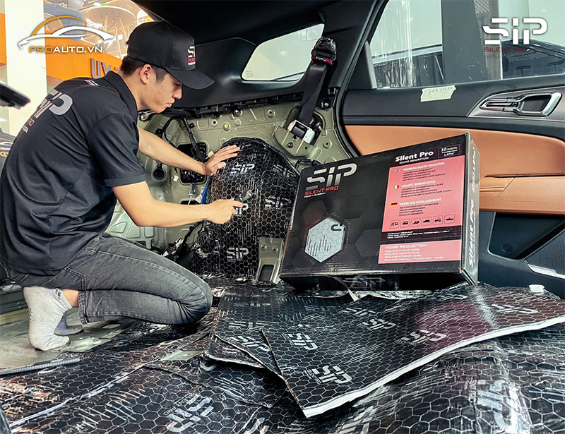 Thi công cách âm chống ồn xe ô tô, xe hơi tại PROAUTO.VN