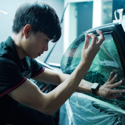 Thi công dán phim cách nhiệt tại PROAUTO.VN