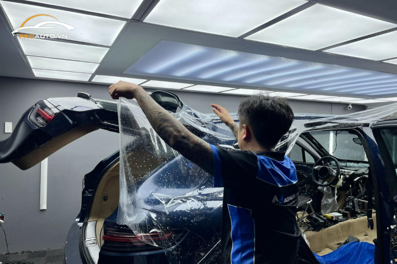 Thi công dán PPF cho xe hơi tại PROAUTO.VN