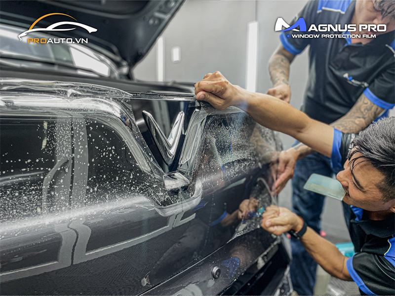 Thi công dán PPF Magnus PRO ô tô chính hãng tại PROAUTO.VN