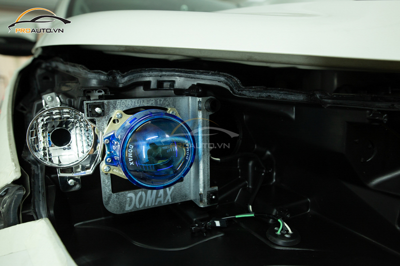 Thi công độ đèn xe ô tô tại ProAuto.vn