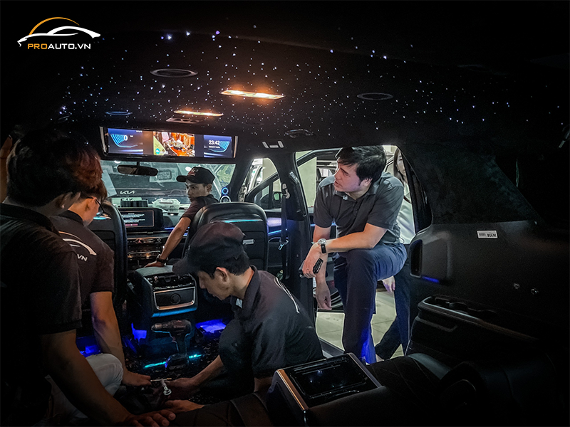 Thi công độ ghế Limousine Mercedes V250 uy tín tại PROAUTO.VN