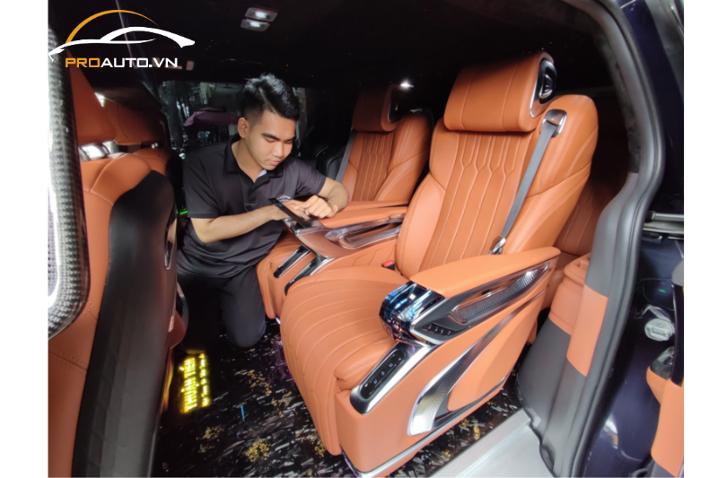 Thi công độ ghế Limousine ô tô uy tín