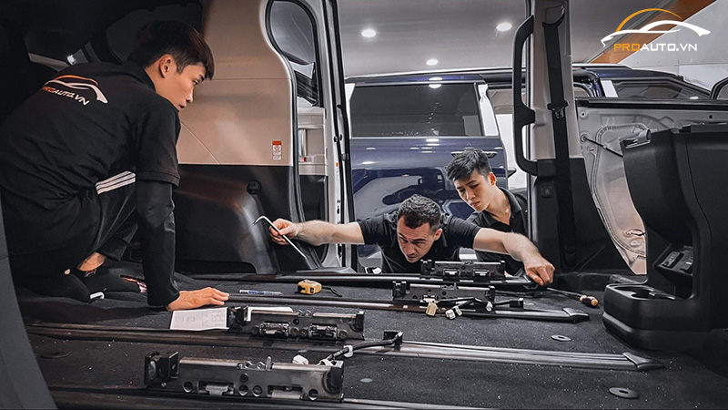 Thi công độ Limousine cho ô tô