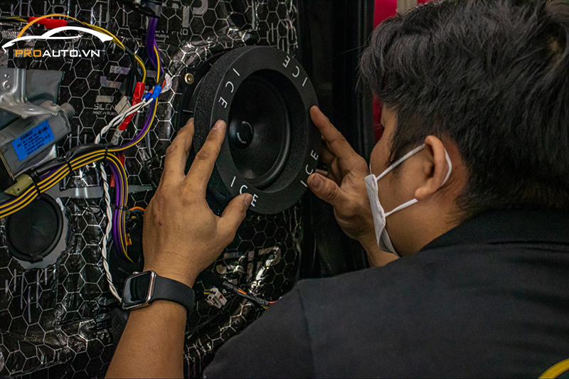Thi công độ loa cho ô tô tại PROAUTO.VN