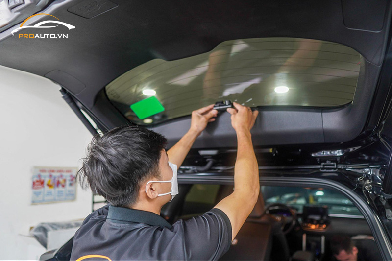 Thi công lắp camera hành trình ô tô chính hãng tại PROAUTO.VN