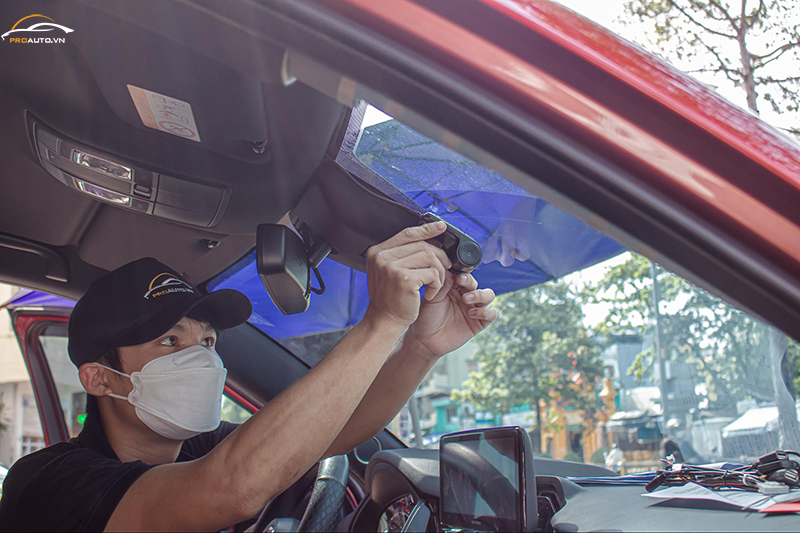 Thi công lắp camera hành trình ô tô chính hãng uy tín tại PROAUTO.VN