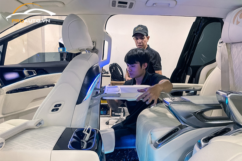 Thi công lắp đặt bàn xếp cho xe ô tô