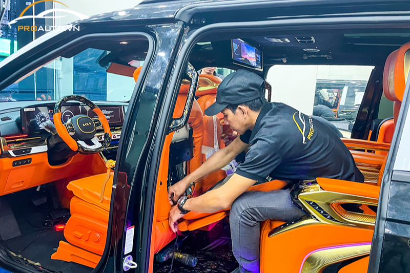 Thi công lắp đặt bàn xếp HongYi tại PROAUTO.VN