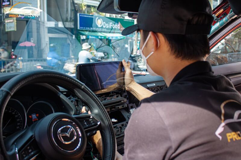 Thi công nâng cấp màn hình Android Gotech tại ProAuto.vn