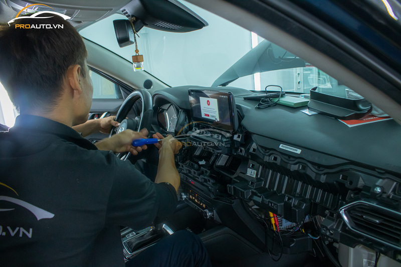 Thi công nâng cấp màn hình Android Gotech tại ProAuto.vn