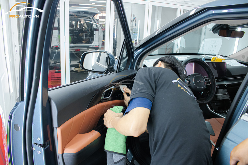 Thời điểm dán PPF nội thất ô tô