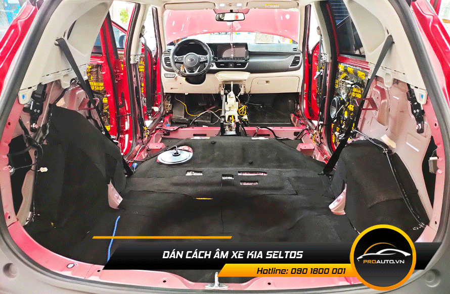 Dán vật liệu tiêu âm chống ù xe Kia Seltos