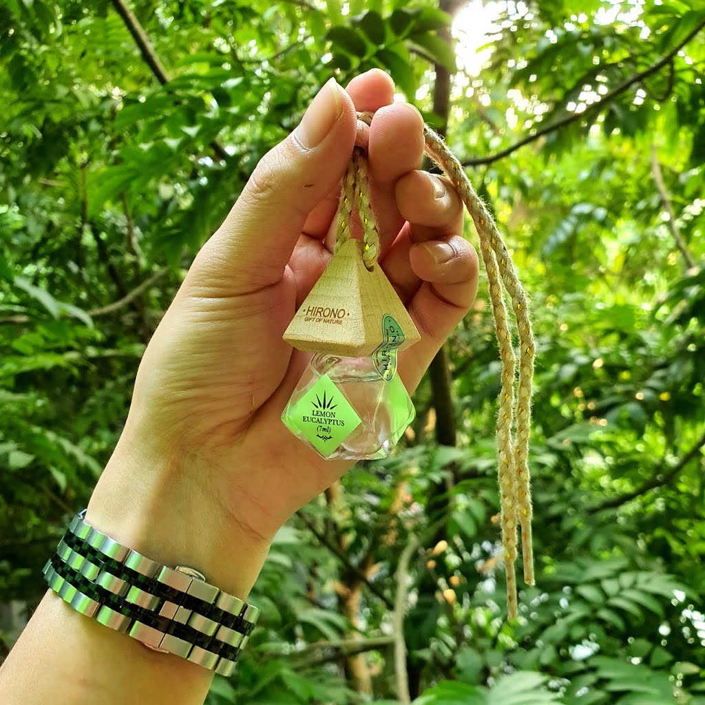 Tinh dầu treo xe Hirono