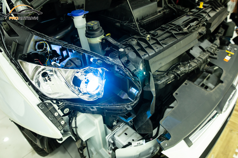 Tính năng - Công dụng của đèn ô tô Bi Laser Aozoom Jaguar Light 