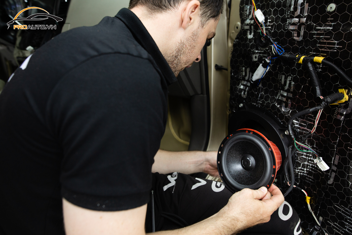 Độ Âm Thanh Xe Audi 4