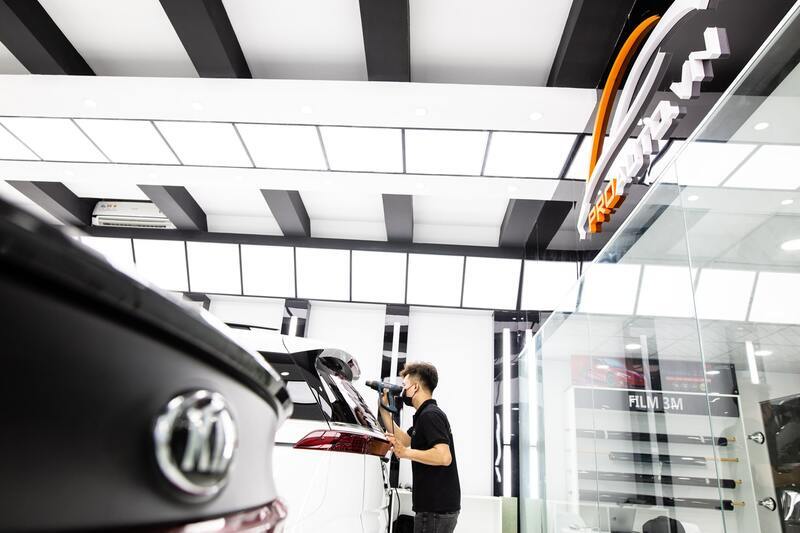 Trung tâm dán phim cách nhiệt ASWF chính hãng uy tín