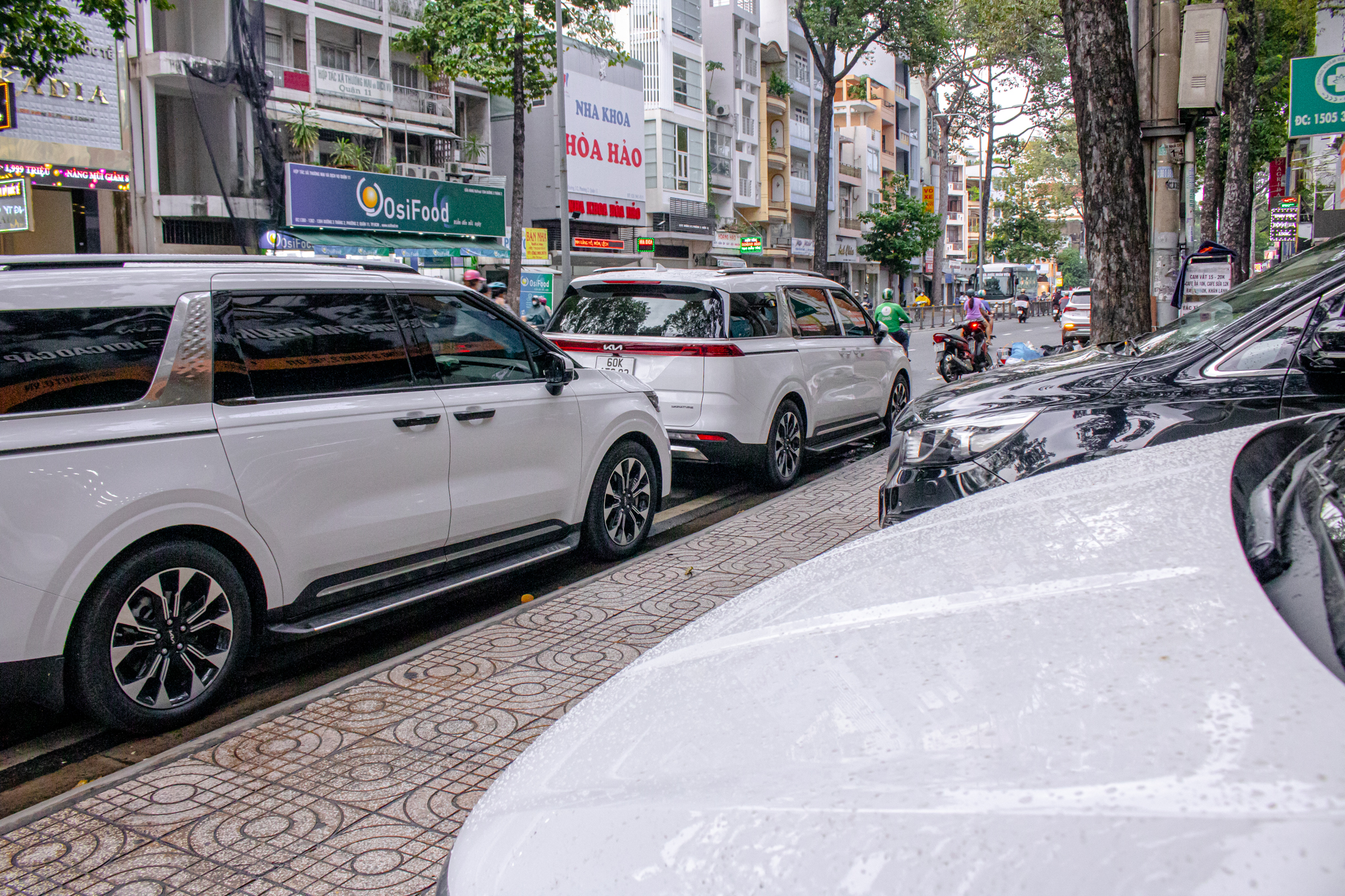 Lắp đặt màn hình android ô tô uy tín 