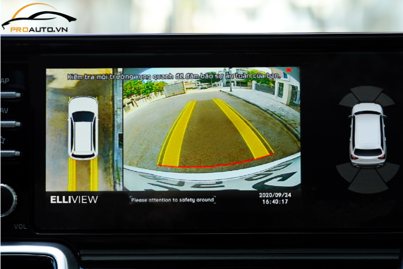 Tự động hiển thị góc đánh lái theo chiều xoay vô lăng