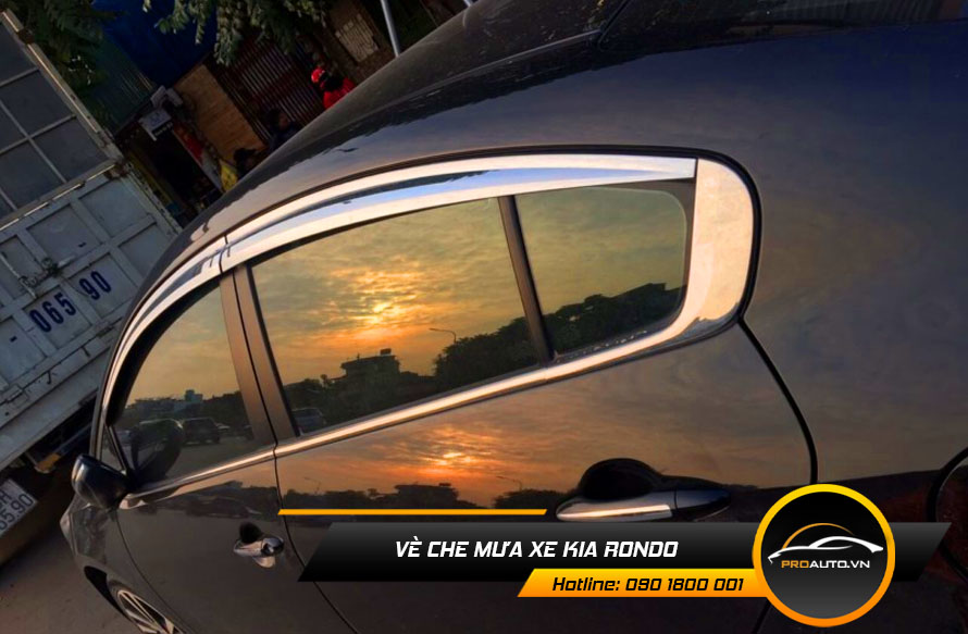 ve che mua xe kia rondo