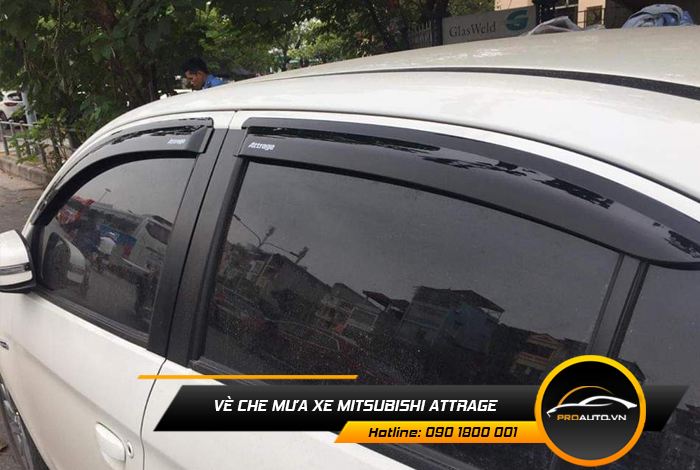 ve che mua xe mitsubishi Attrage
