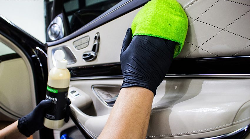 Vệ sinh các chi tiết phụ khác