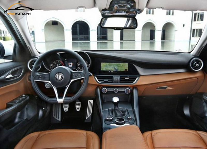 Vệ sinh nội thất ô tô sạch như mới