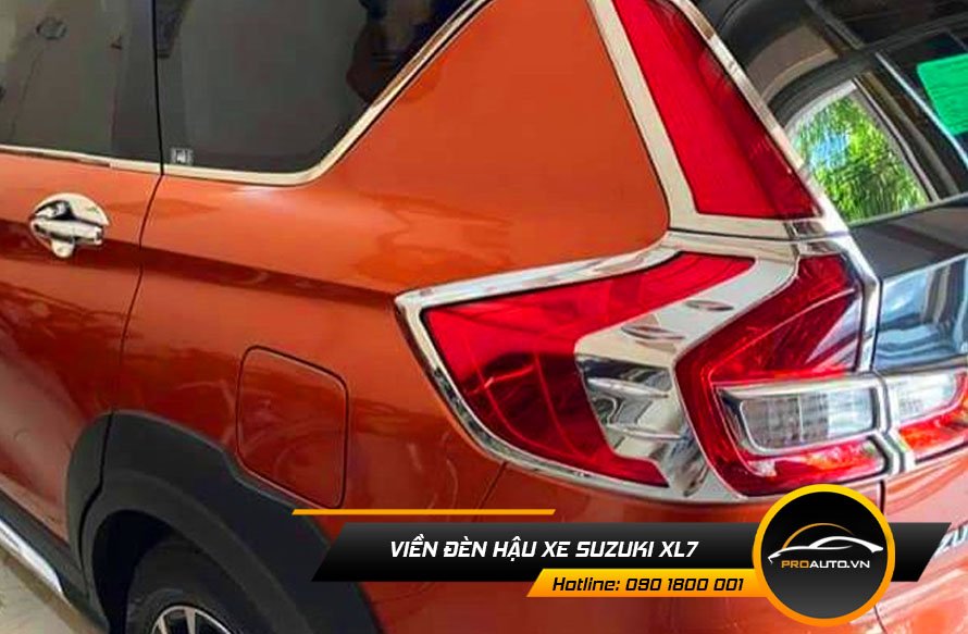 Viền đèn sau xe Suzuki Xl7