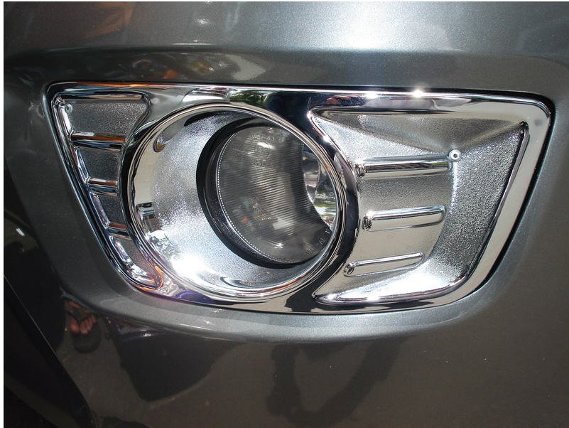 Viền đèn sương mù xe Kia Carnival