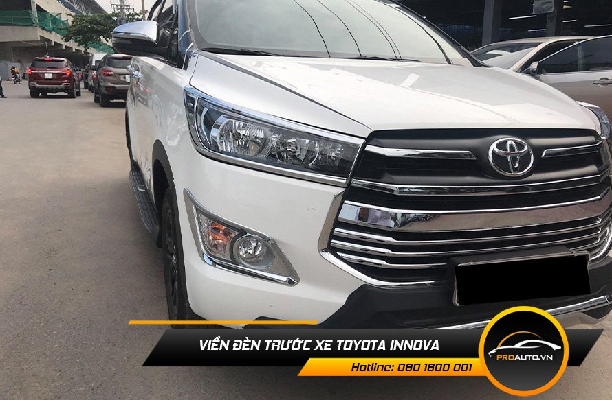 Viền đèn trước xe Toyota Innova