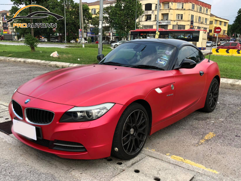 Dán wrap đổi màu xe BMW Z4