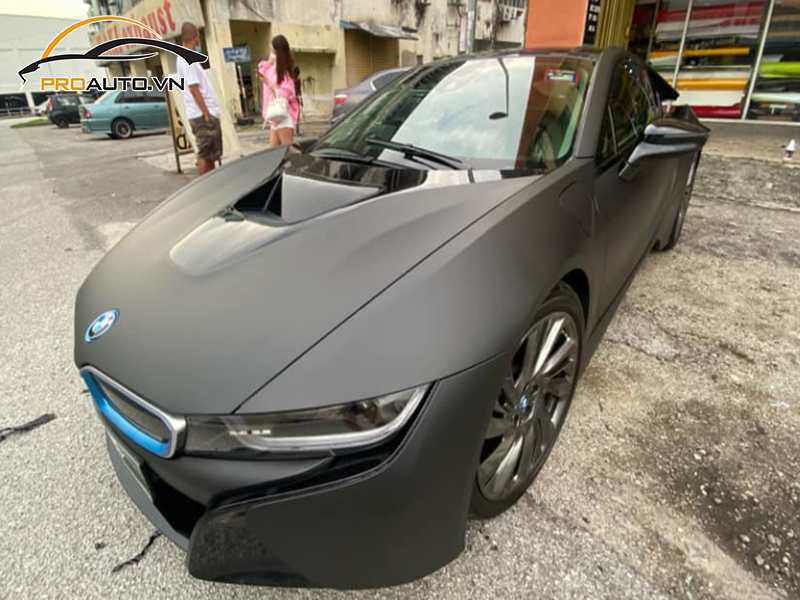 Dán wrap đổi màu xe BMW i8