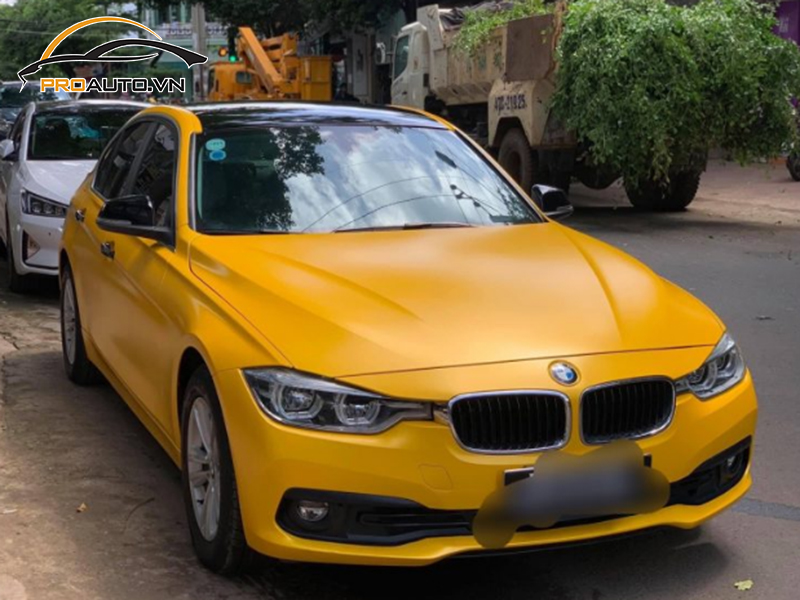 Dán wrap đổi màu xe BMW Series 1