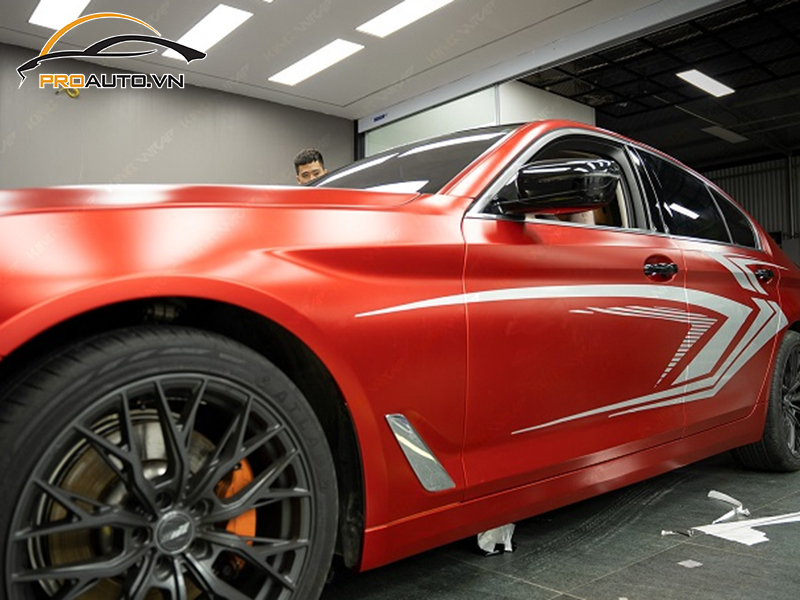 Dán wrap đổi màu xe BMW Series 2
