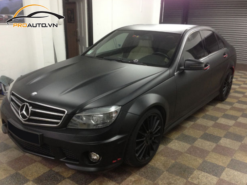 Dán wrap đổi màu xe Mercedes C-Class