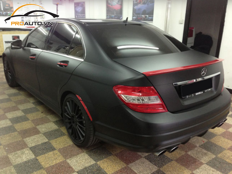 Dán wrap đổi màu xe Mercedes C-Class