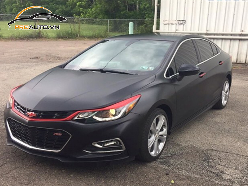 Dán wrap đổi màu xe Chevrolet Cruze