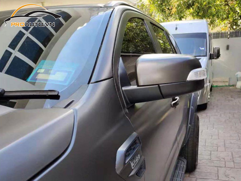 Dán wrap đổi màu cho xe Ford Everest