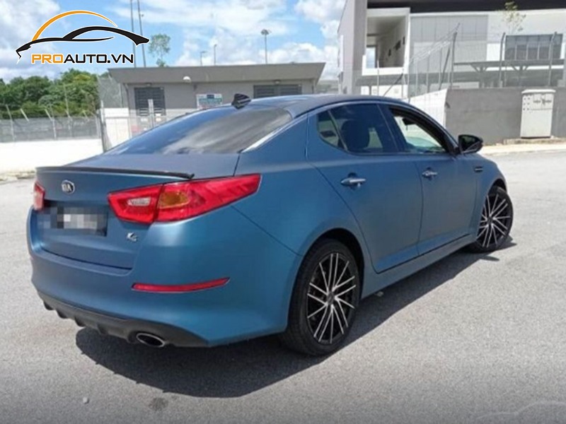 Dán wrap đổi màu xe Kia Optima