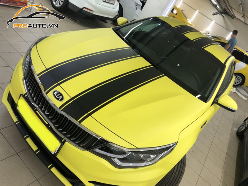 Dán wrap đổi màu cho xe Kia Optima
