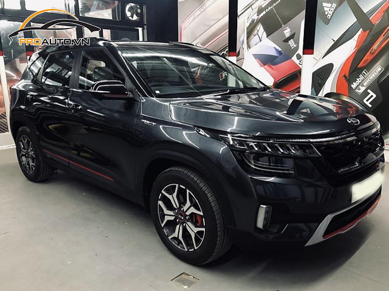 Dán wrap đổi màu cho xe Kia Seltos