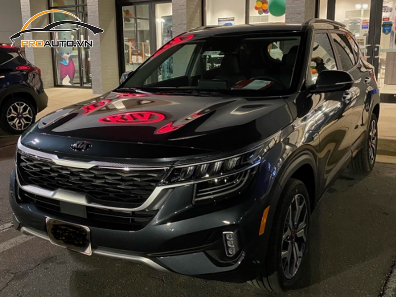 Dán wrap đổi màu xe Kia Seltos