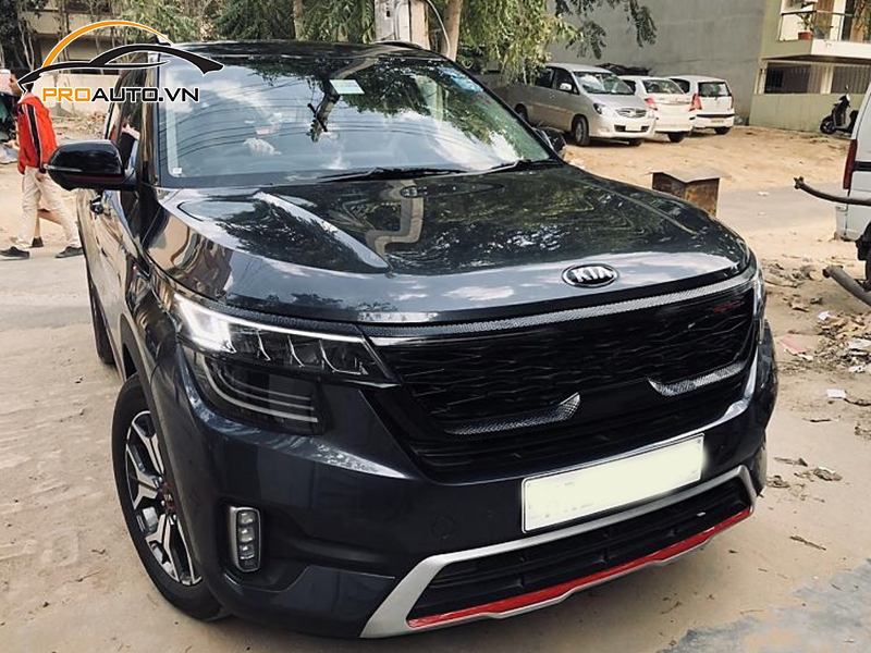 Dán wrap đổi màu Kia Seltos