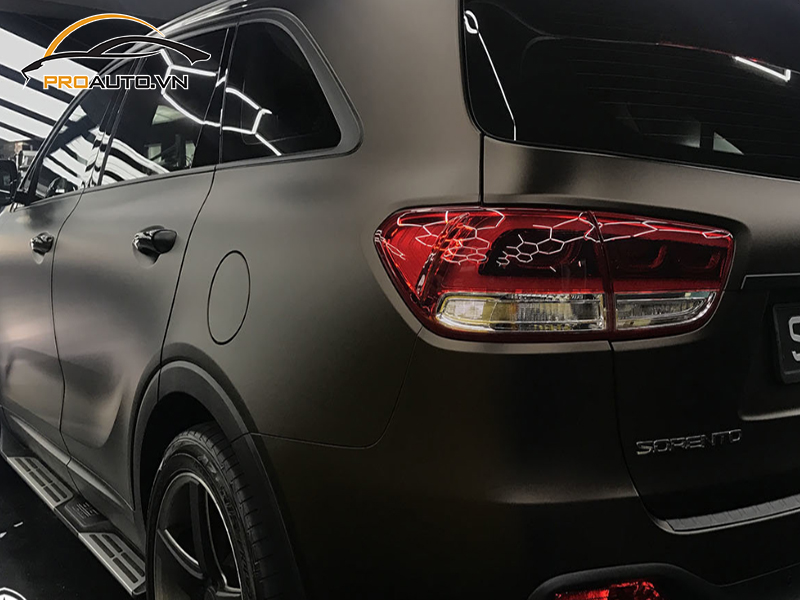 Dán wrap đổi màu Kia Sorento