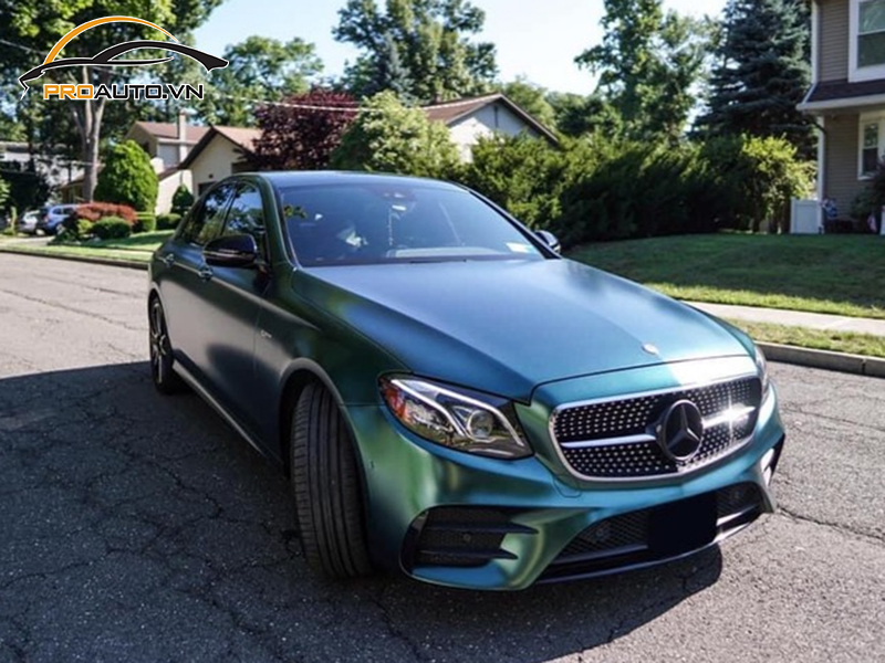 Dán wrap đổi màu Mercedes E-Class