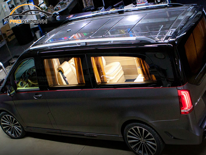 Dán wrap đổi màu xe Mercedes V-Class