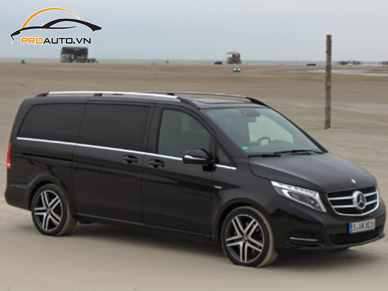 Wrap đổi màu xe Mercedes V250