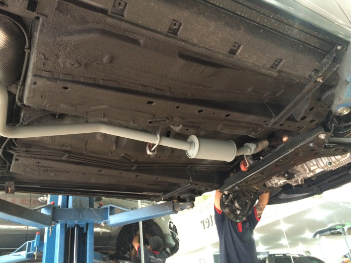 Sơn phủ gầm xe Honda City