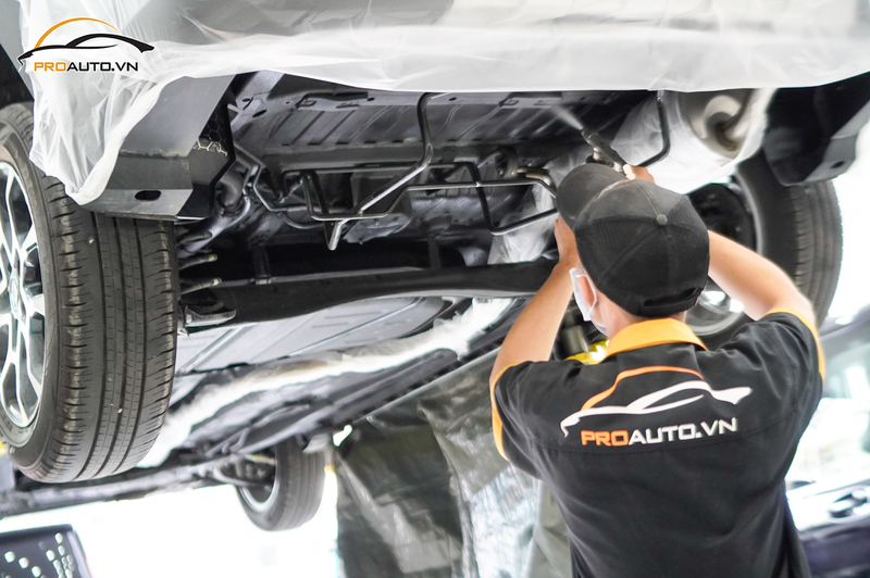 Xịt phủ gầm Onzca xe Suzuki XL7